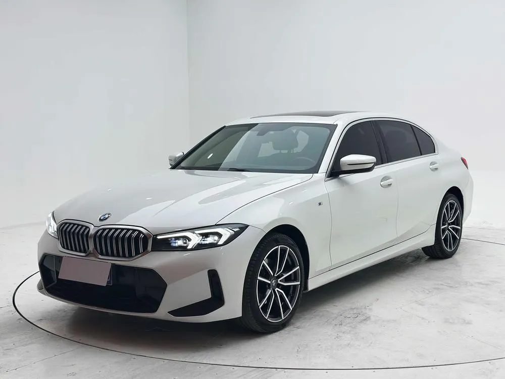 BMW 3-Series, 2023