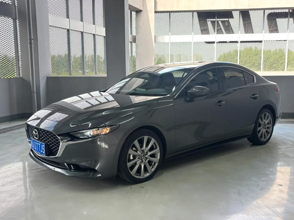 Mazda 3 Axela, 2022