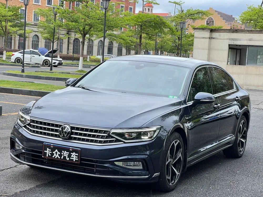 Volkswagen Magotan, 2023