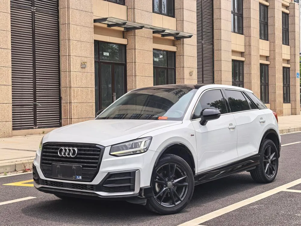 Audi Q2L, 2021