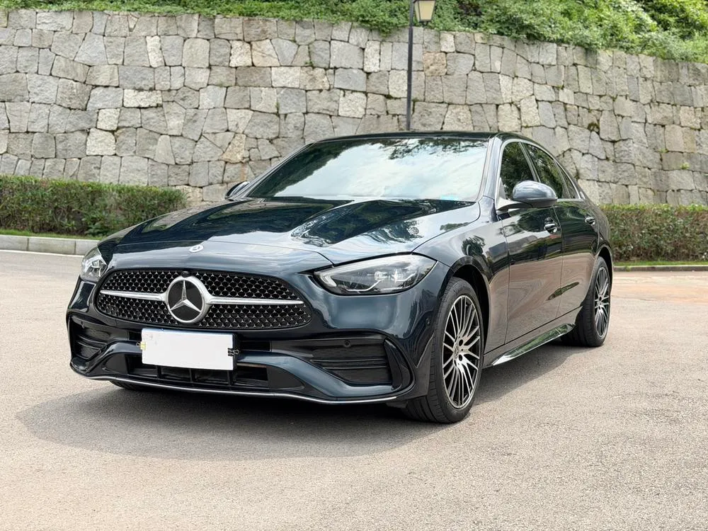 Mercedes-Benz C-Class, 2024