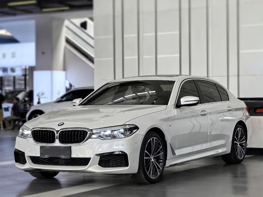 BMW 5-Series, 2020
