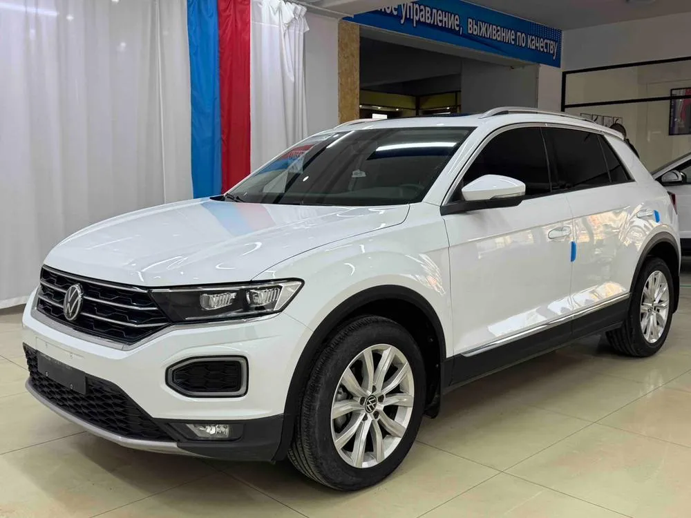 Volkswagen T-Roc, 2021