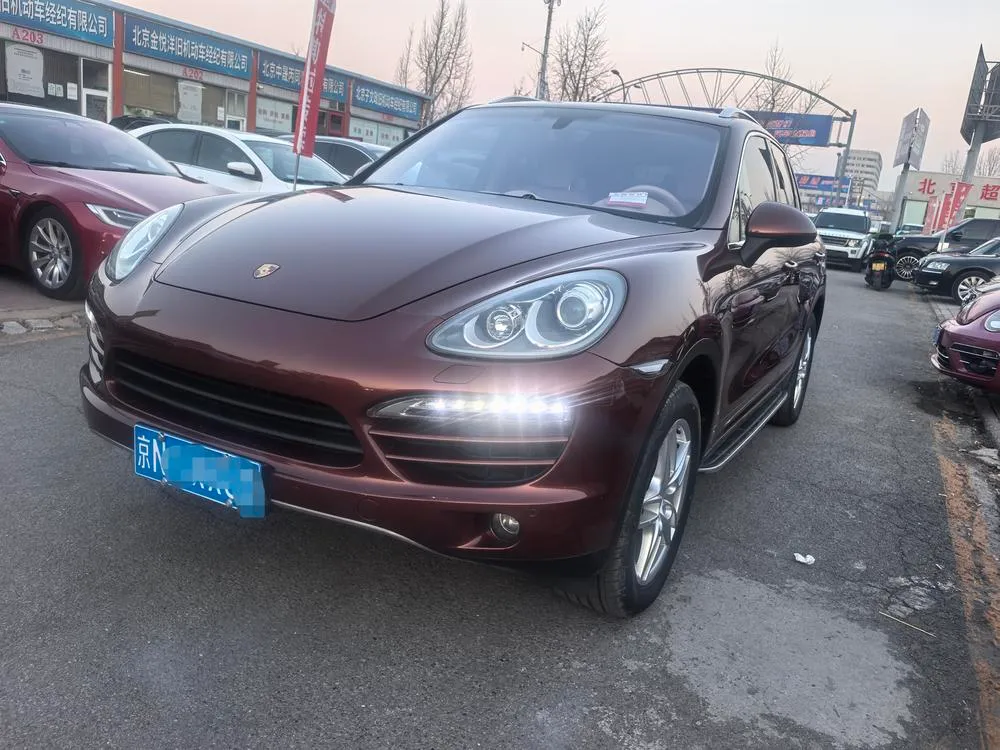 Porsche Cayenne, 2011