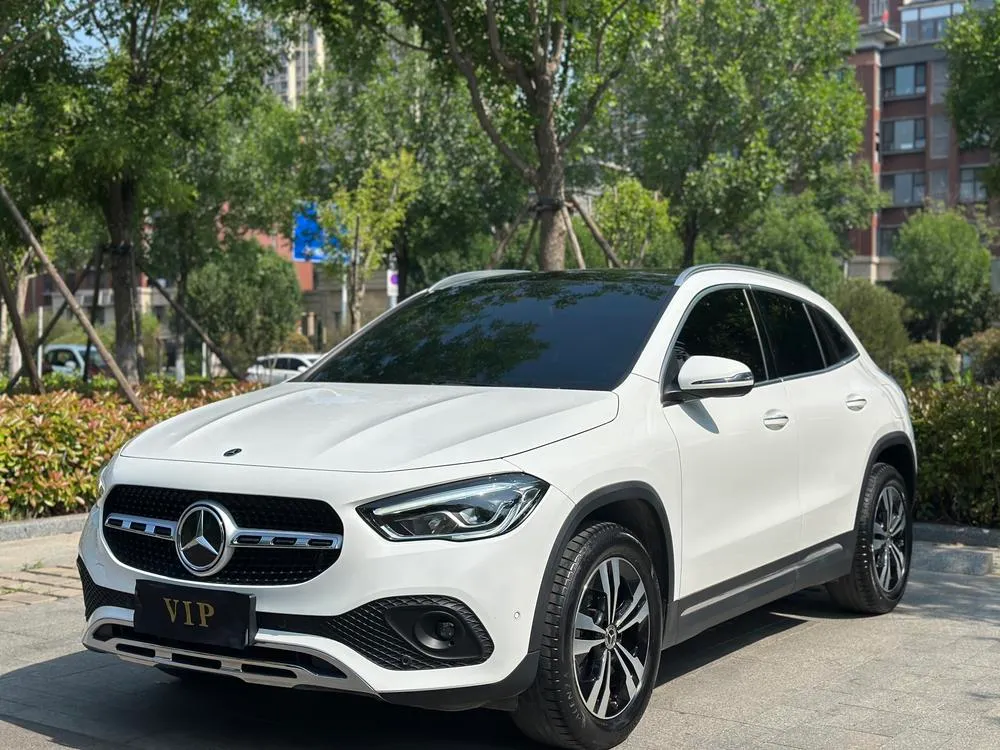 Mercedes-Benz GLA GLA 200, 2020 — фото 1