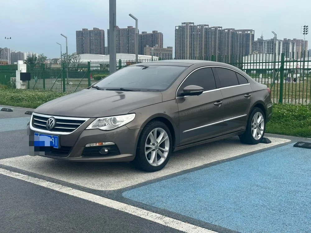 Volkswagen CC 1.8TSI Premium Version, 2011 — фото 1