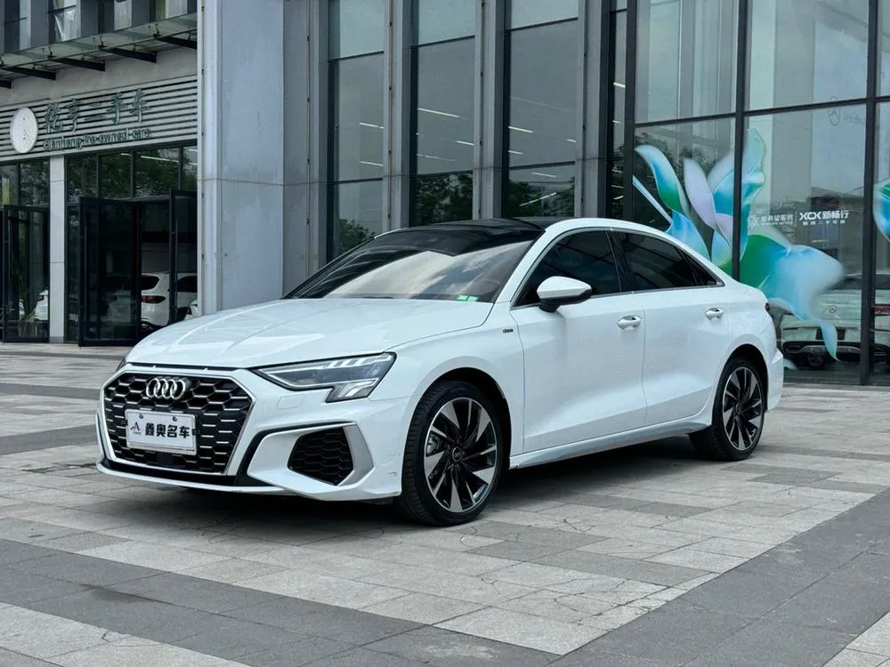 Ауди A3 A3L Limousine 35 TFSI Fashion Sport Version, 2024 — фото 1