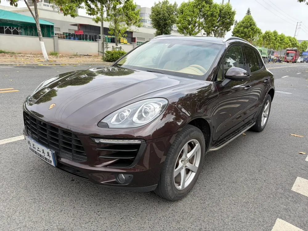 Porsche Macan, 2014