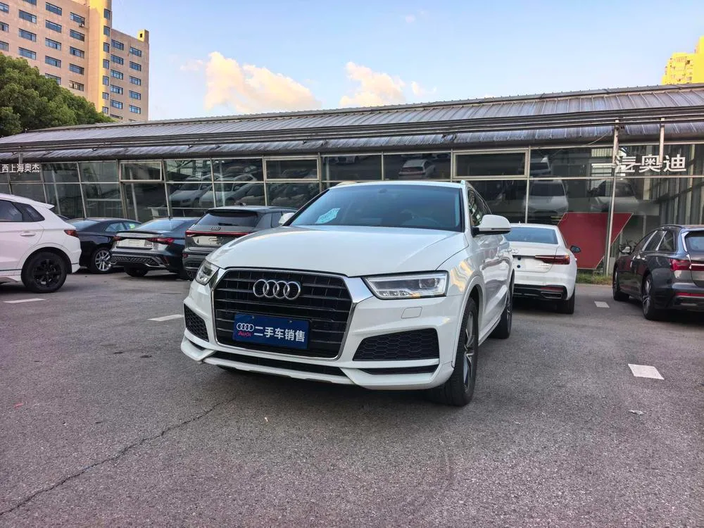 Ауди Q3 30 Version 35 TFSI Sport Version, 2018 — фото 1