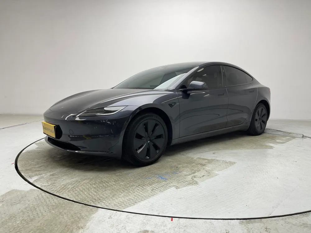 Tesla Model 3, 2023