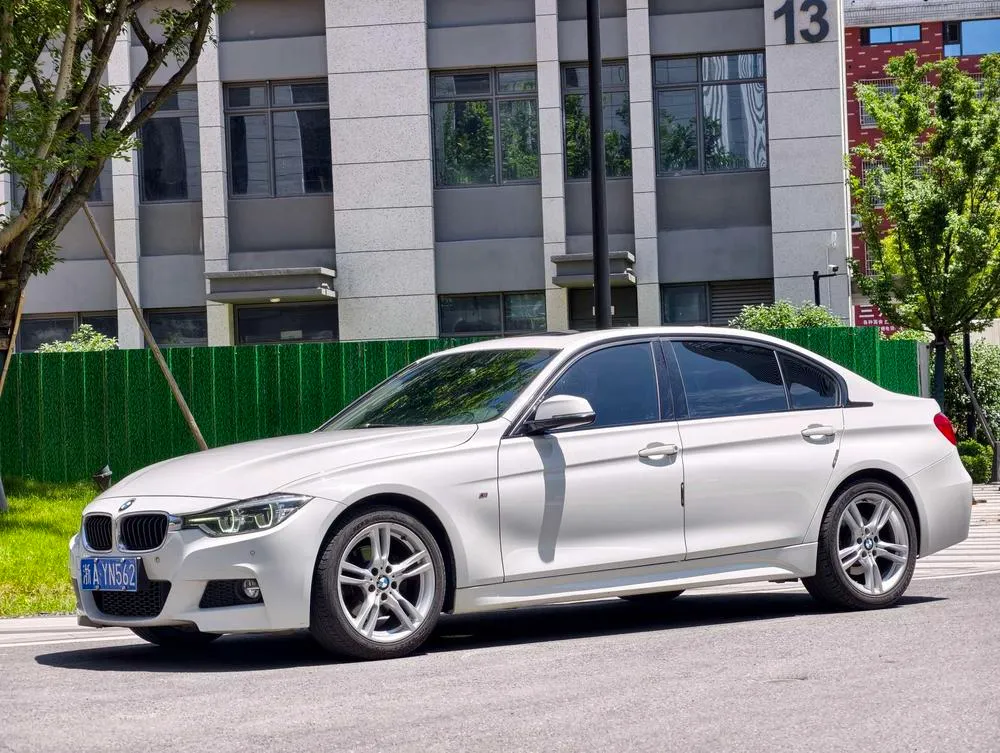 BMW 3-Series, 2019