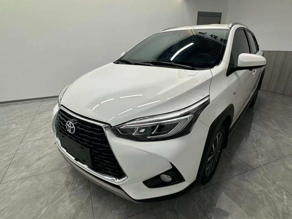 Toyota Yaris L Elite Stylish X 1.5L CVT Luxury PLUS Edition, 2022 — фото 1