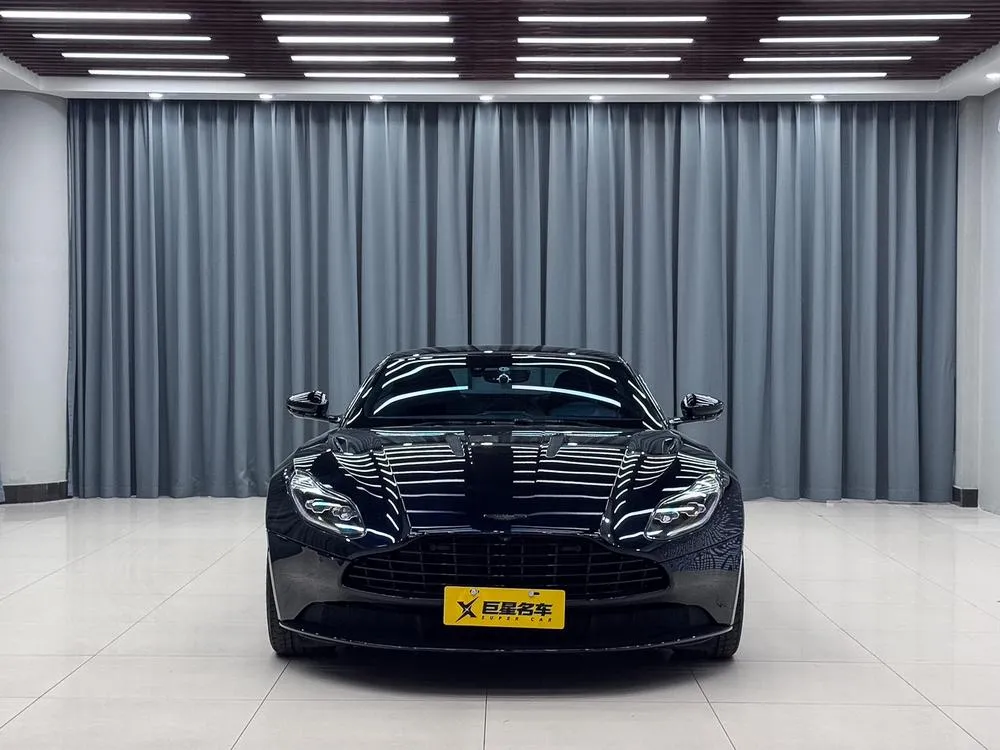 Aston Martin DB11, 2016