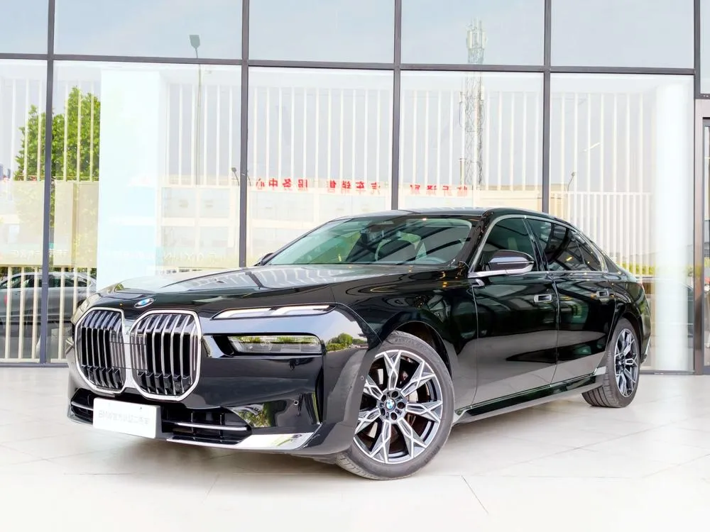 BMW 7-Series, 2023