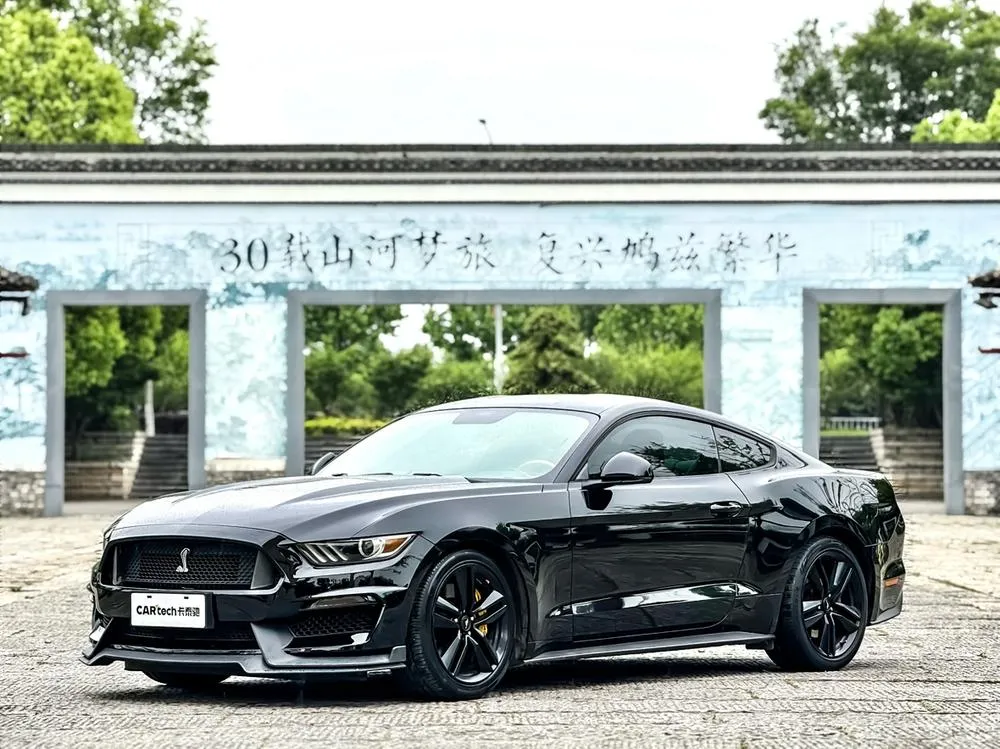 Ford Mustang, 2015