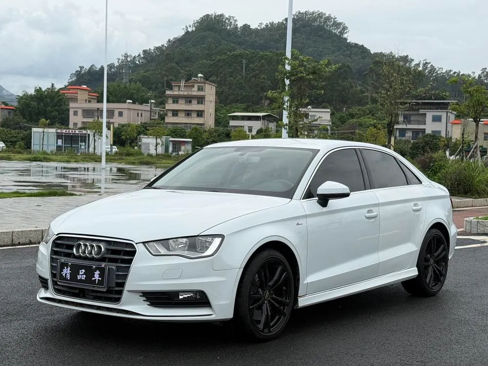 Audi A3 Limousine 35 TFSI Special Edition, 2016 — фото 1