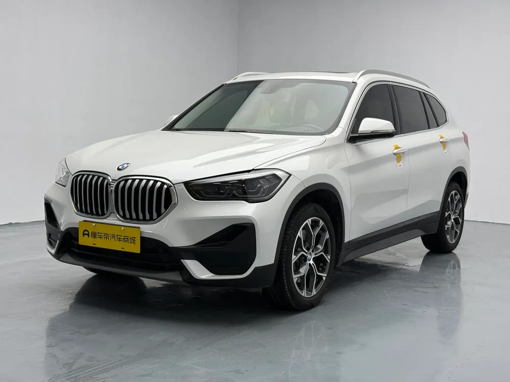 BMW X1 sDrive25Li Leading Version, 2022 — фото 1