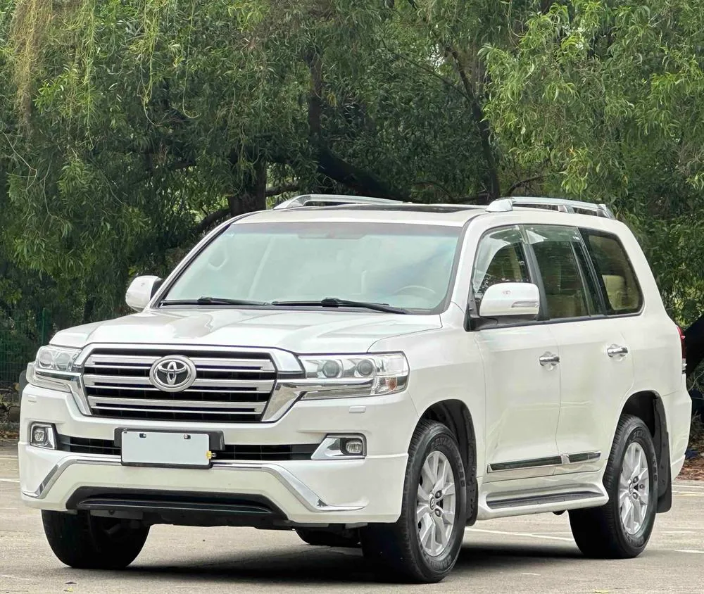 Toyota Land Cruiser (Import), 2017