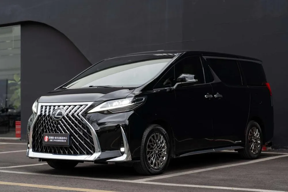 Лексус LM 300h E-Four 7-Seater Edition, 2020 — фото 1