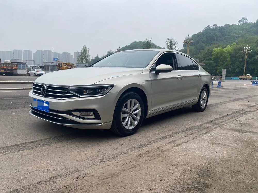 Volkswagen Magotan 280TSI DSG Comfort Version, 2020 — фото 1