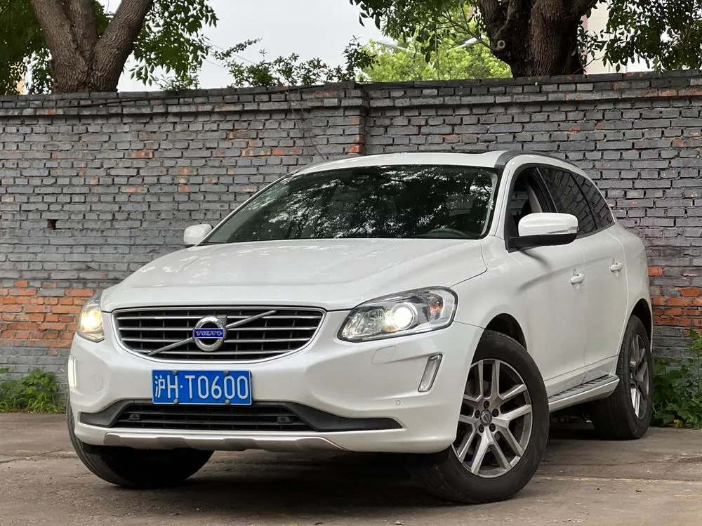 Вольво XC60 T5 Edition, 2017 — фото 1