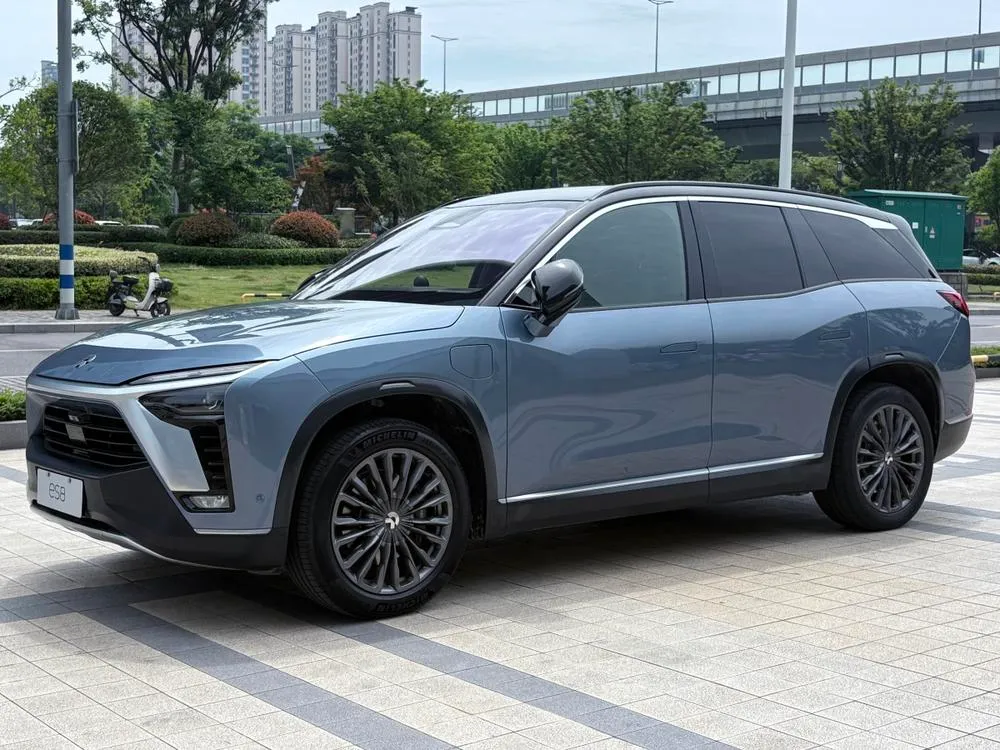 NIO ES8, 2020