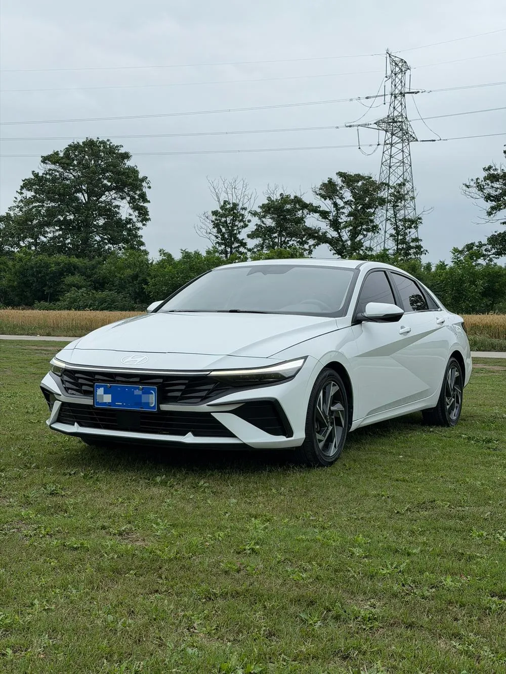 Hyundai Elantra, 2023