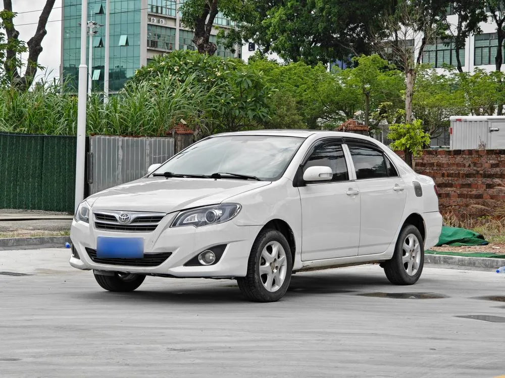 Toyota Corolla EX 1.6L Auto Luxury Edition, 2013 — фото 1