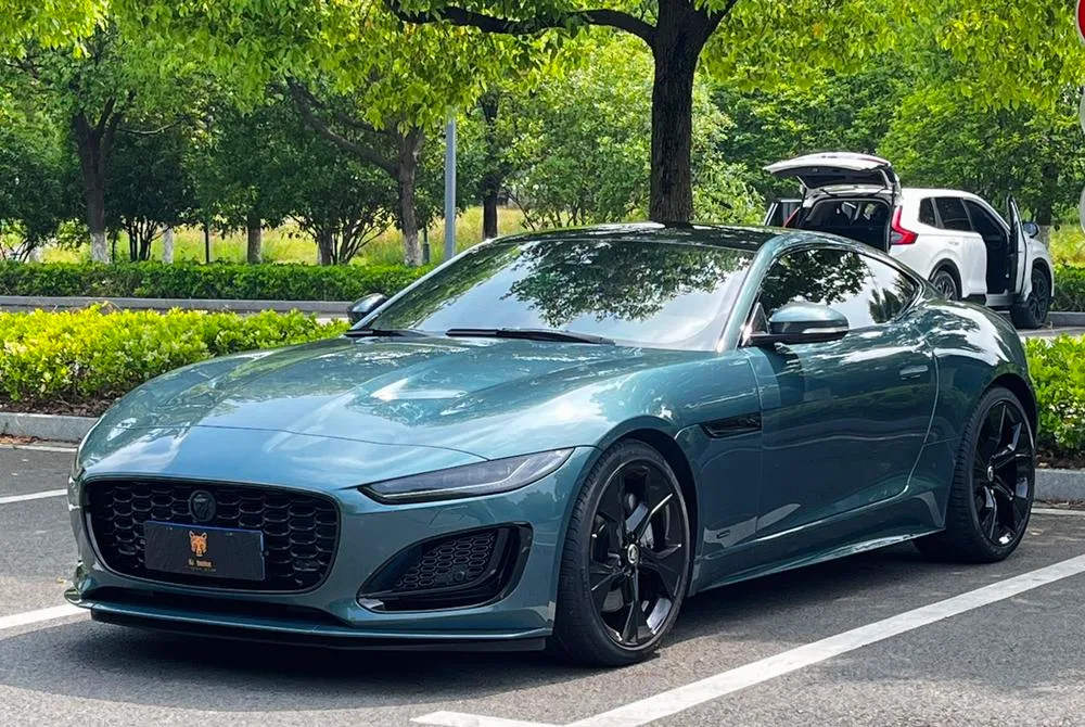 Jaguar F-TYPE, 2024