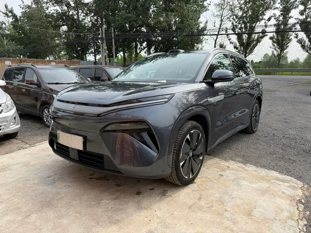 BYD Tang L EV, 2025