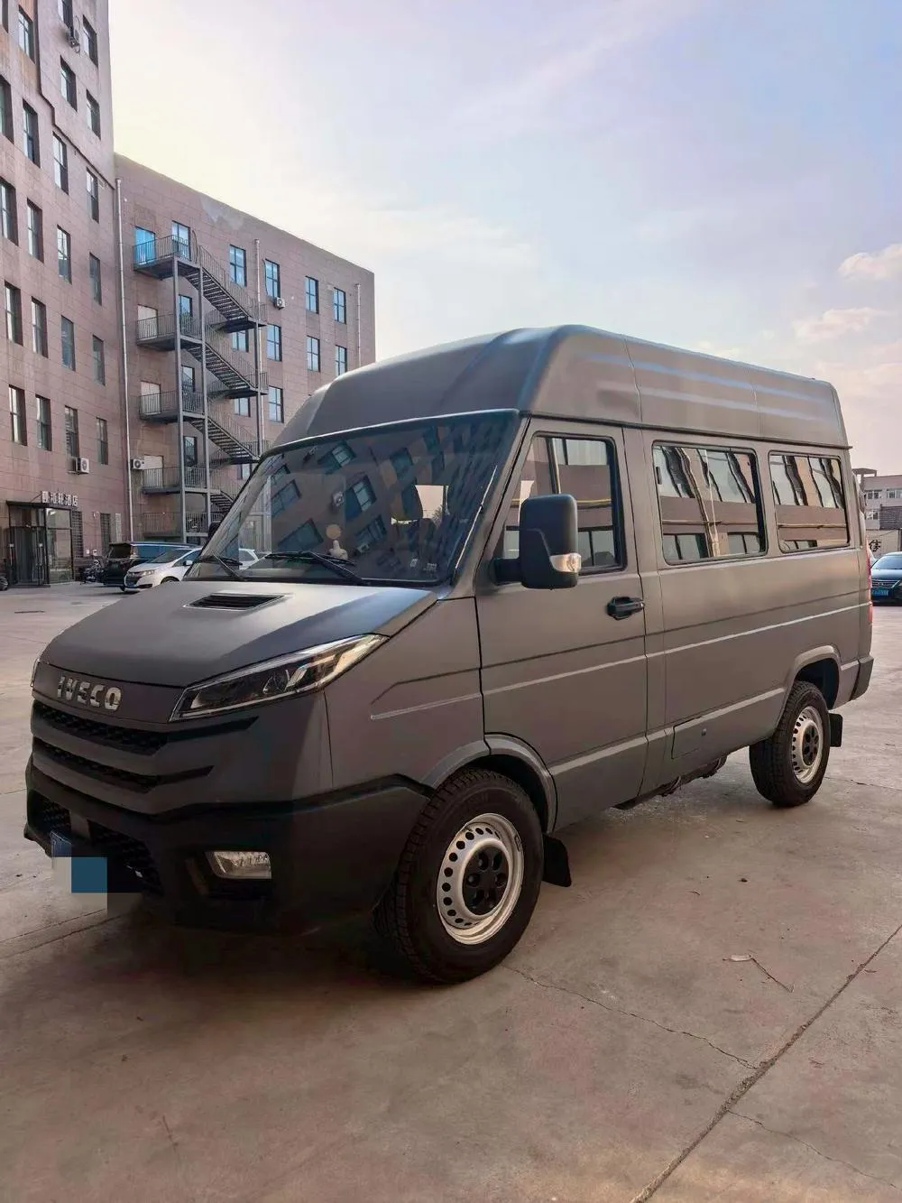 Iveco Daily A35M1 2.5T нормы China VI автомат короткая база средняя крыша, 2026 — фото 1