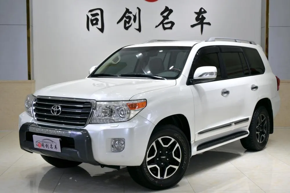 Toyota Land Cruiser (Import), 2015