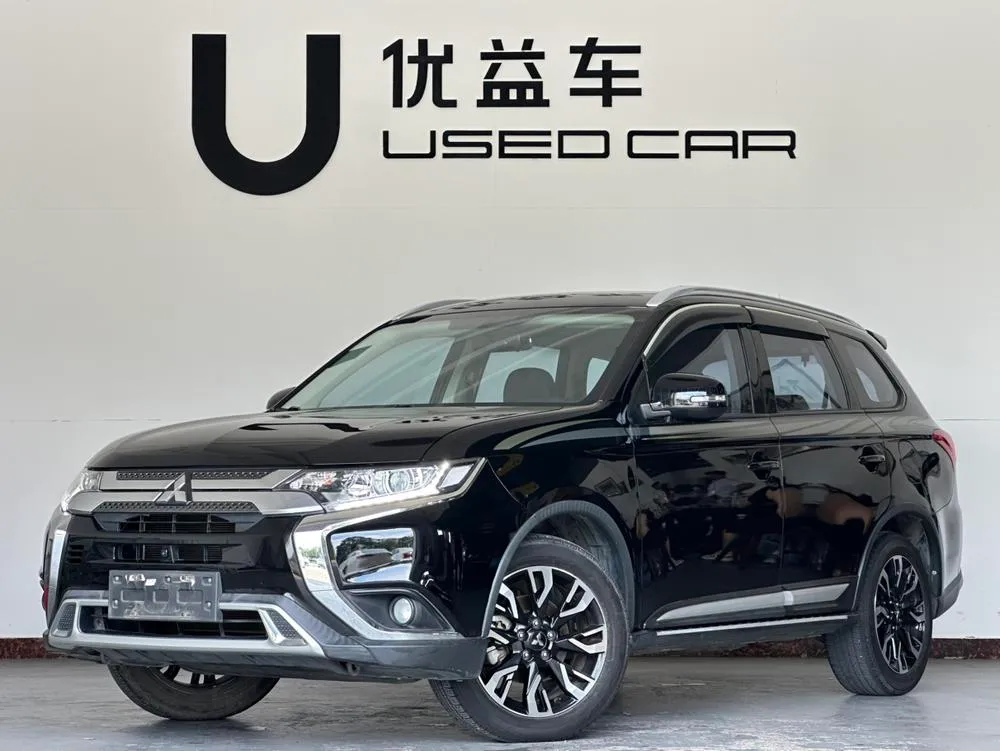 Mitsubishi Outlander, 2020
