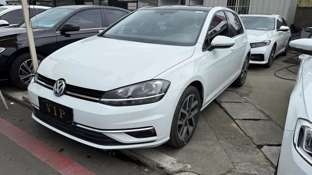Volkswagen Golf Edition 280TSI DSG Comfort Version, 2020 — фото 1