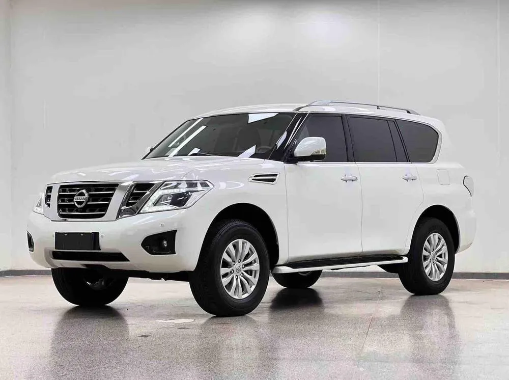 Nissan Patrol 4.0L Auto 4WD 7 Seater Parallel Import, 2018 — фото 1