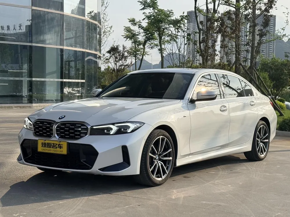 BMW 3-Series, 2023