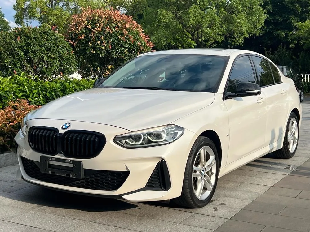 BMW 1-Series Facelift 120i M Sport Edition, 2021 — фото 1