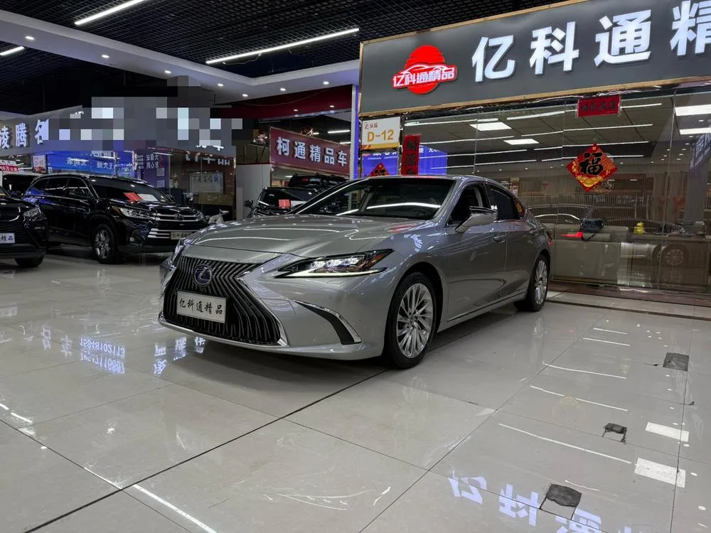 Lexus ES, 2018