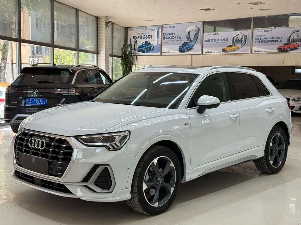Audi Q3 35 TFSI Fashion Version, 2023 — фото 1