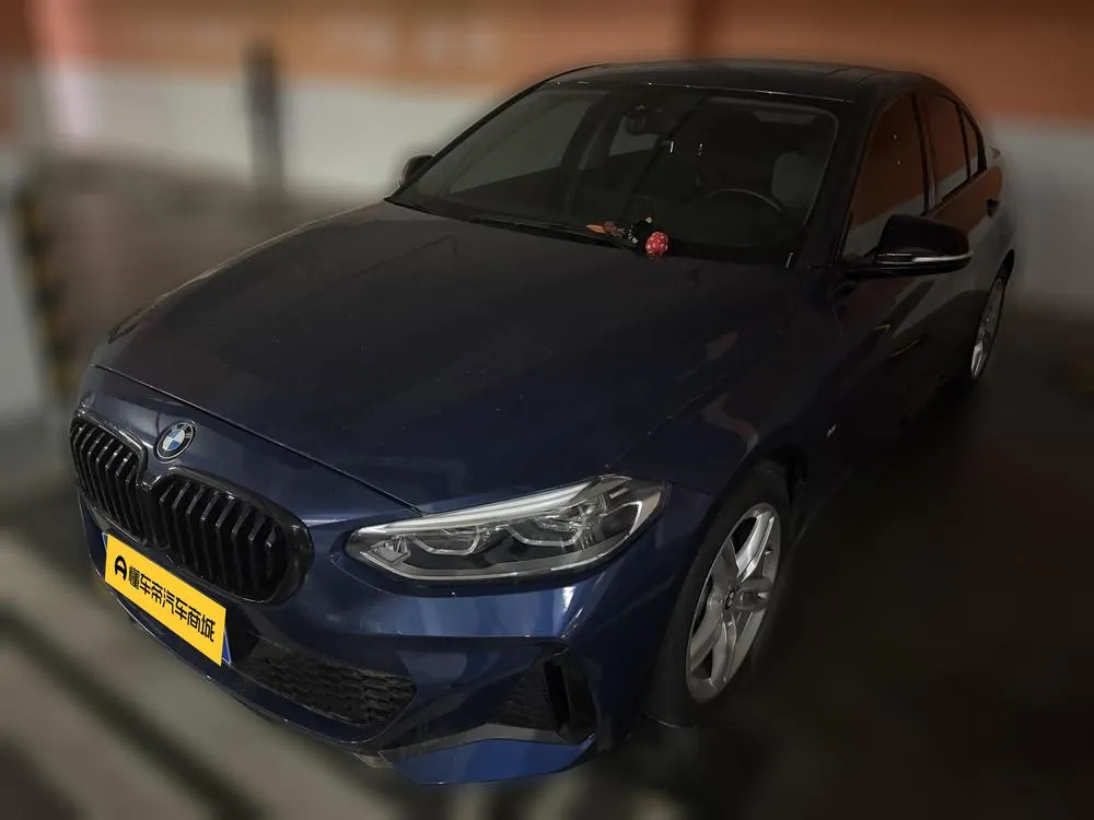 BMW 1-Series 120i M Sport Edition, 2021 — фото 1