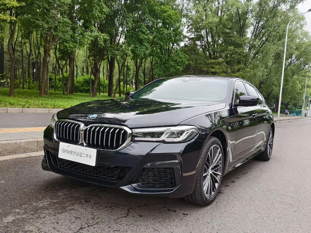 BMW 5-Series, 2023