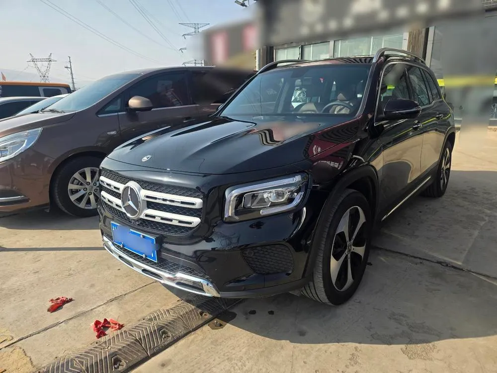 Mercedes-Benz GLB, 2023