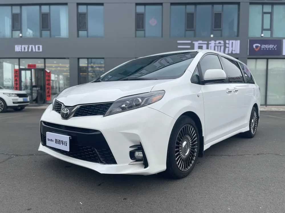 Toyota Sienna, 2018