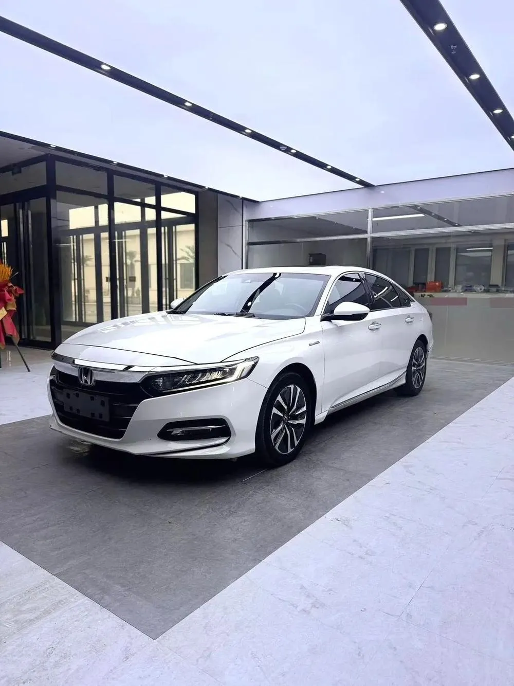 Honda Accord 260TURBO Elite Edition CN5, 2018 — фото 1