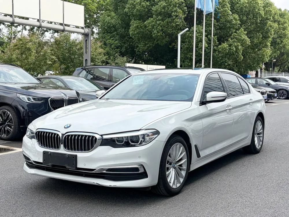 BMW 5-Series, 2020