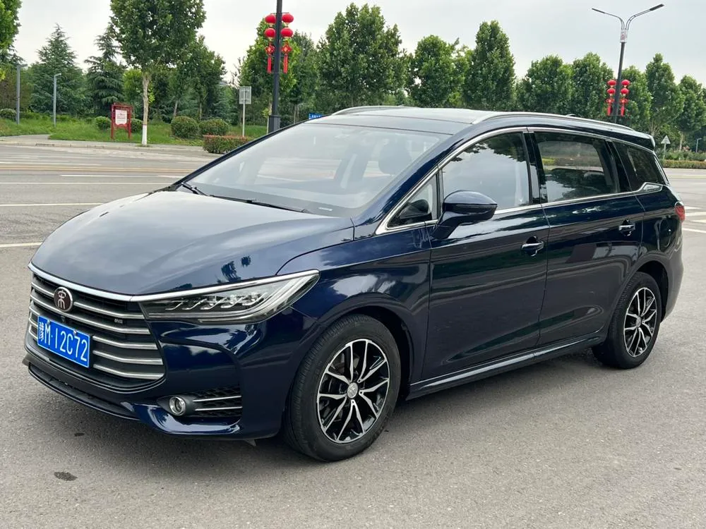 BYD Song MAX 1.5T Auto Smart Connected Flagship Version 7 Seater, 2018 — фото 1