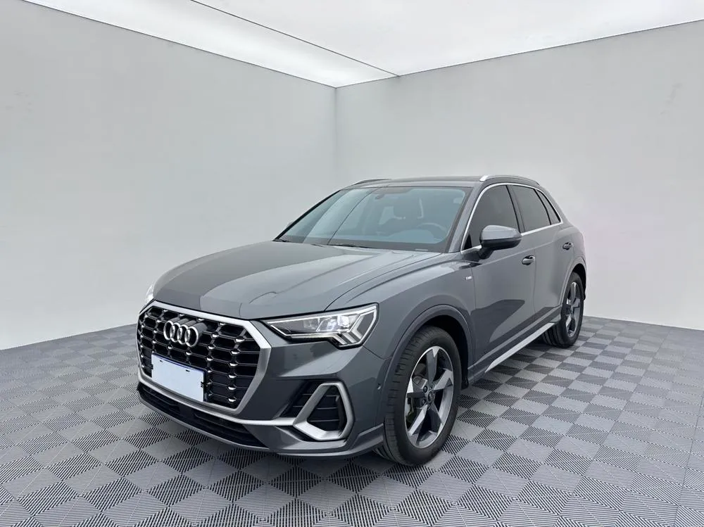 Audi Q3, 2022