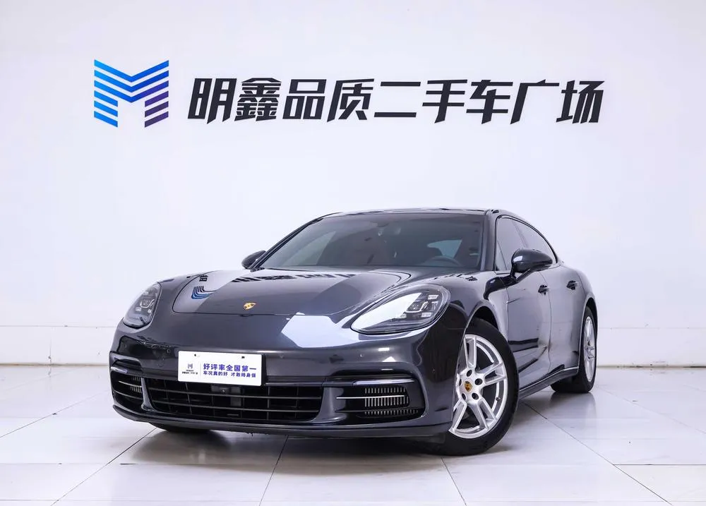 Porsche Panamera, 2019