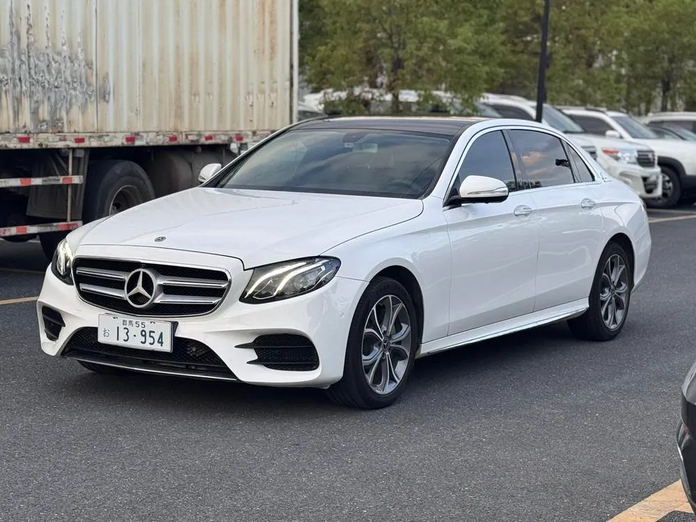 Mercedes-Benz E-Class Facelift E 300 L Sport Fashion Version, 2020 — фото 1