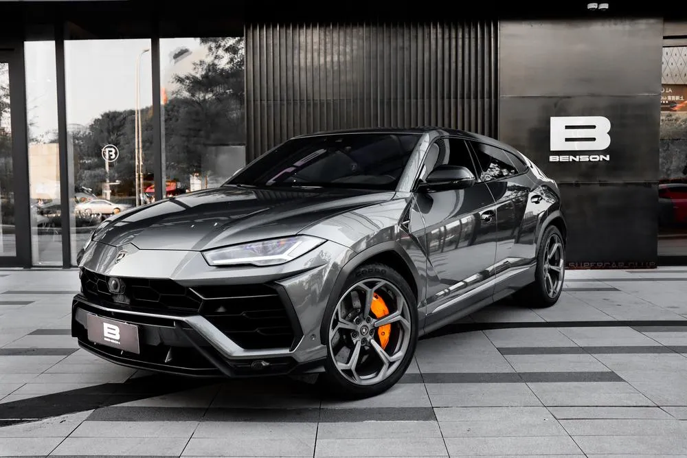 Lamborghini Urus, 2021